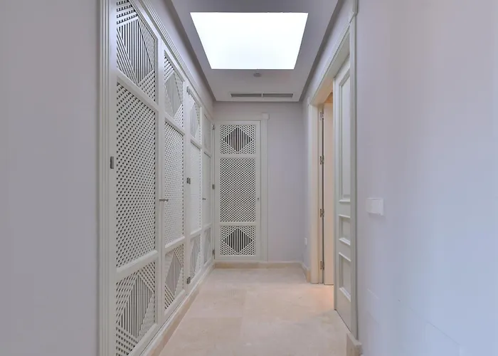 Apartament Spectacular Frontline Penthouse *